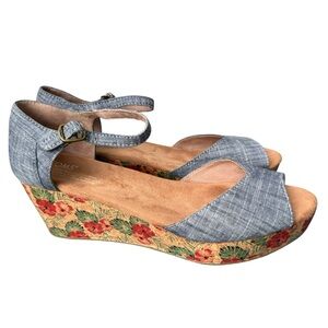 TOMS Chambray Denim Floral Cork Wedge Platform Sandals Size 9 Blue Multi Color